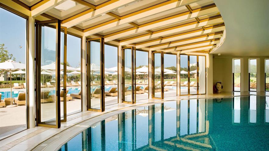 m9800-highres-porto-sani-village-pools.tmb-864x468